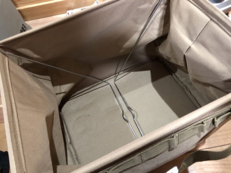 ワットノットワンタッチバケットの展開している画像。