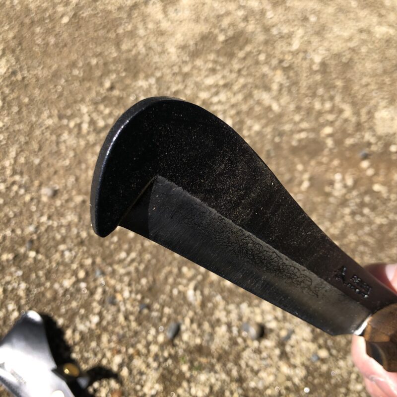 フェデカバトニング鉈の切っ先の画像
