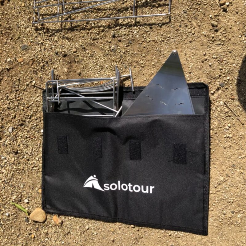 SOLOTOUR焚火台の収納袋の画像